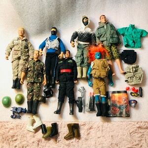 Lot 7 12” Hasbro GI Joe Soldier Figures 90’s Bags Helmets Comic Weapon VTG